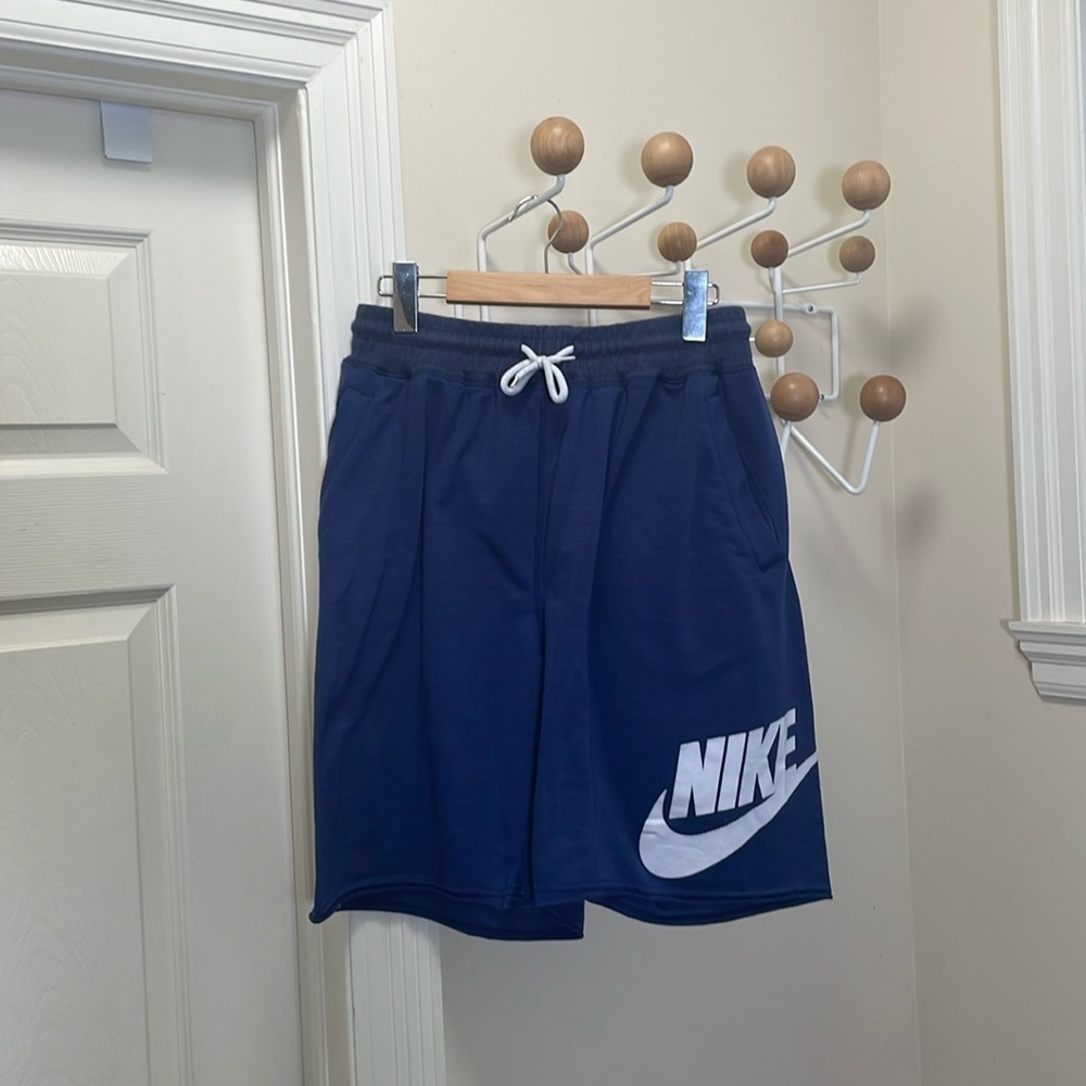 Nike - Athletic Classic Shorts - Blue - L